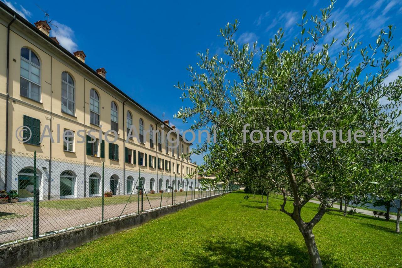 Bluelake Inn Olginate Exteriör bild
