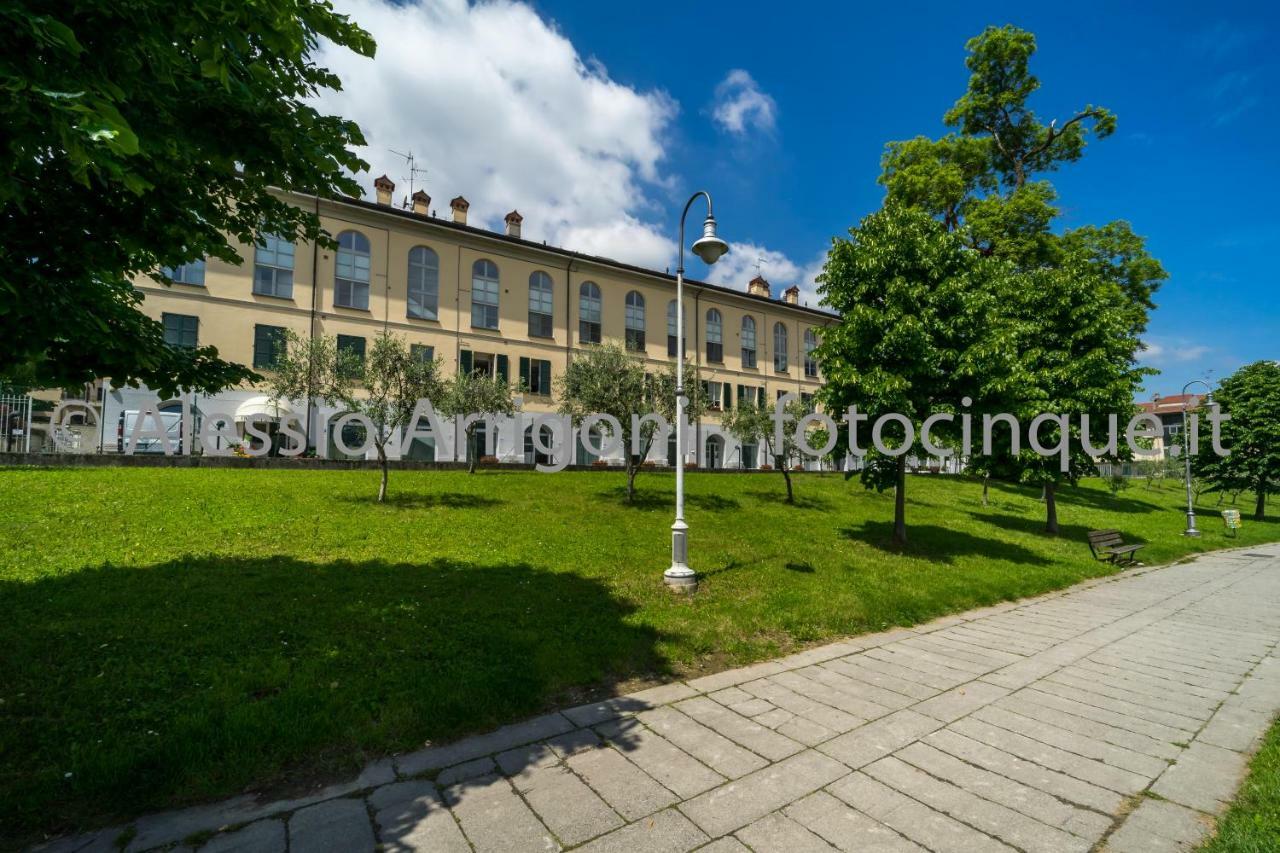 Bluelake Inn Olginate Exteriör bild